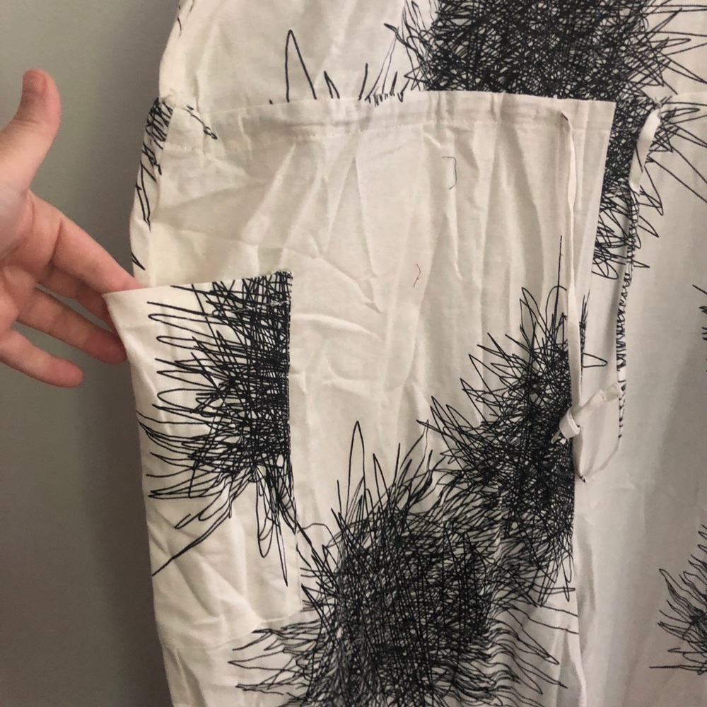 Adorable NWT JUMPER - Picture 3 of 3